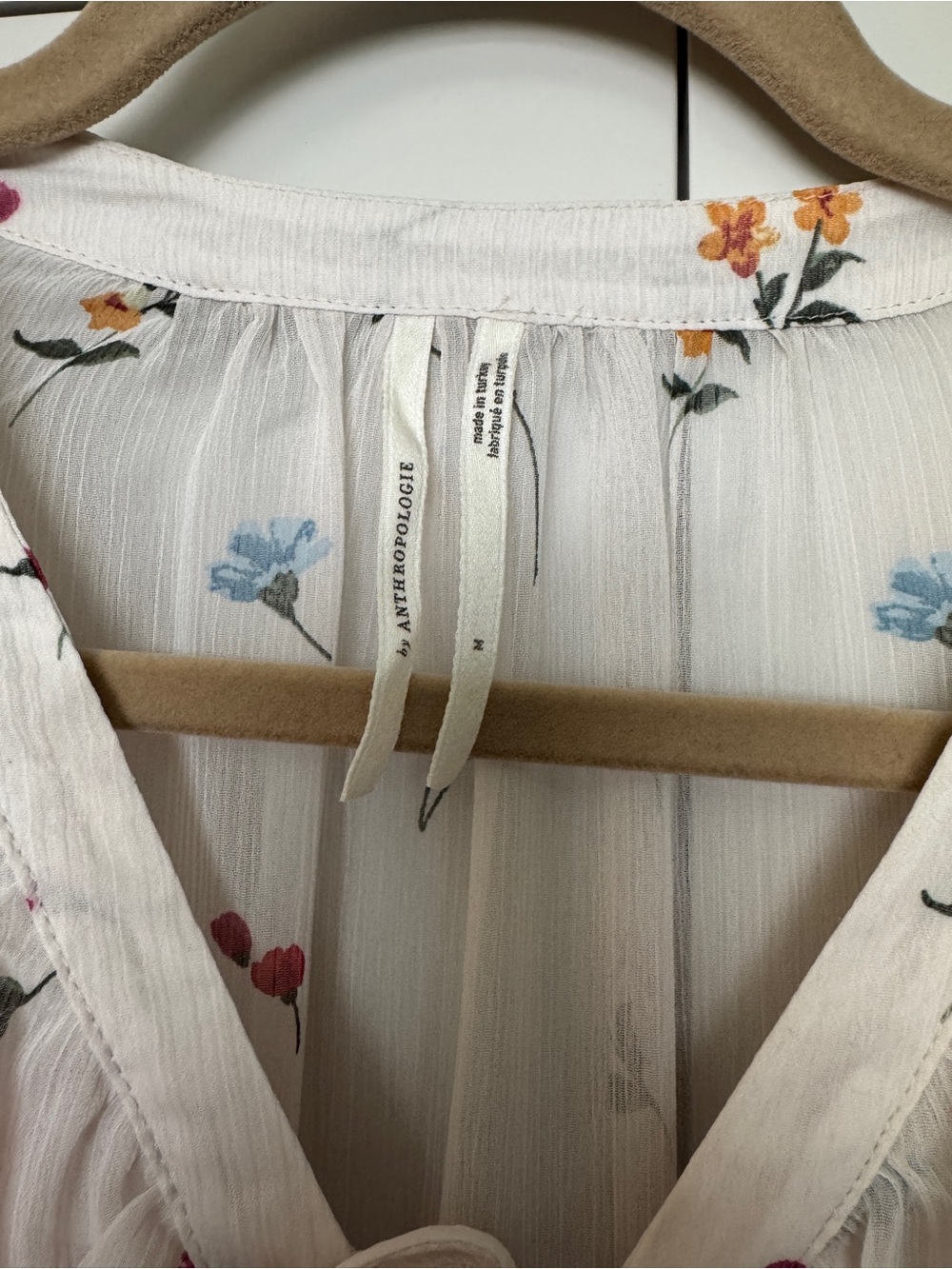 Anthropologie Women's White Floral Ruffle Tie-Front Blouse - Picture 4 of 4